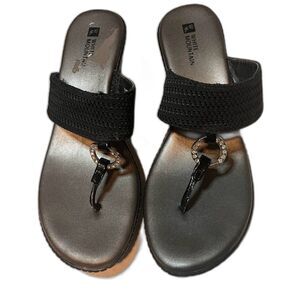 White Mountain Beachcore Black w/Rhinestone Wedge Heel Thong Sandals SZ 7